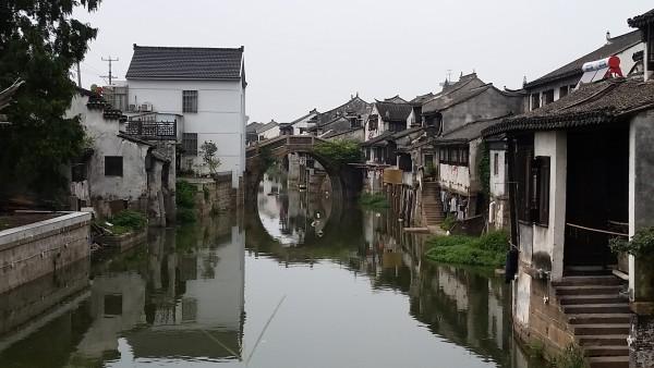 高中毕业学什么好找工作？